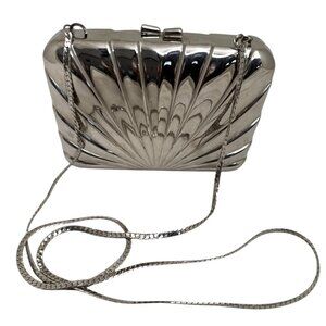 Vintage Silver Clamshell Metal Purse With Chain Strap & Clasp Closure